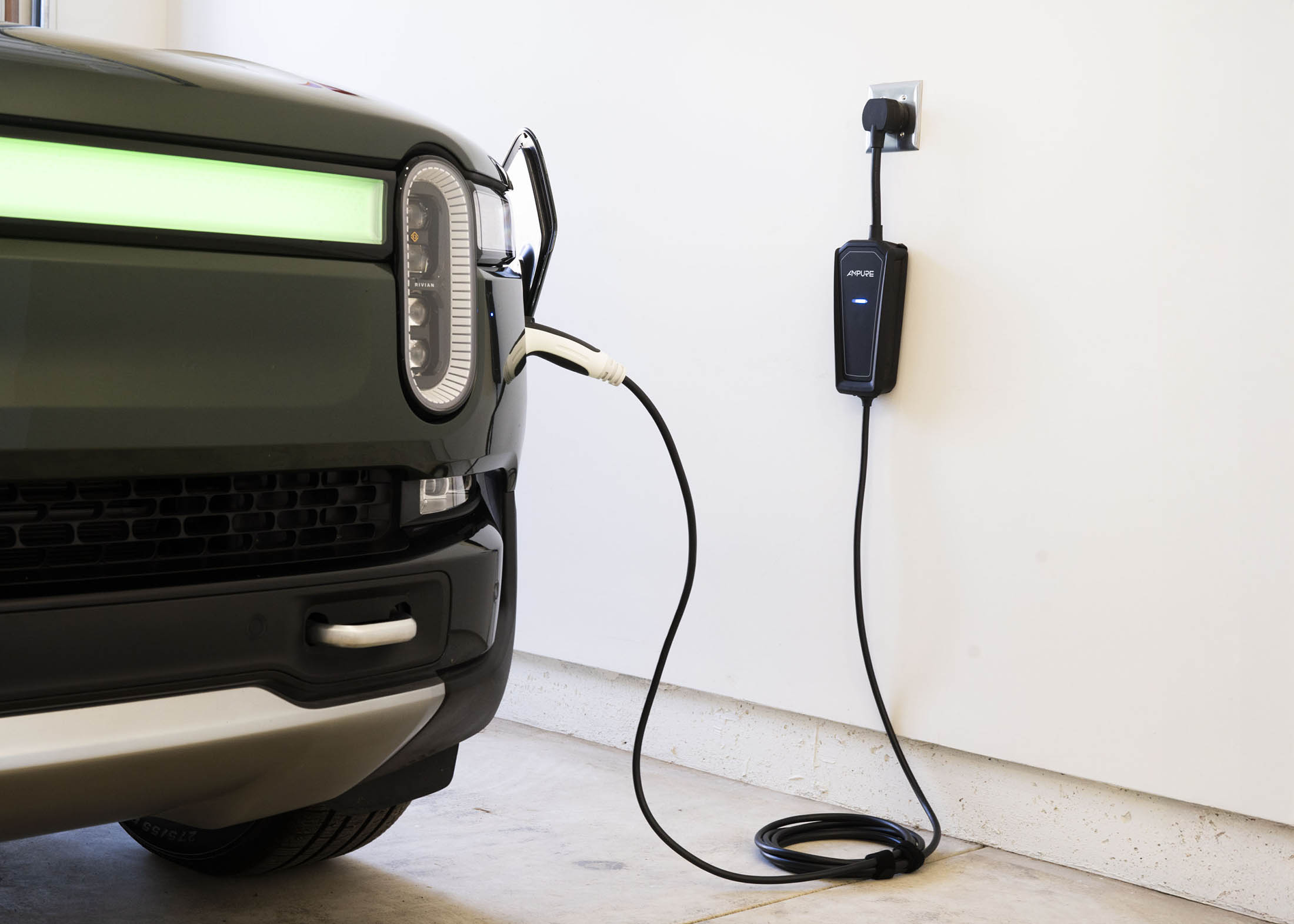 Energy efficient Portable EV Chargers in UAE for sustainable mobility